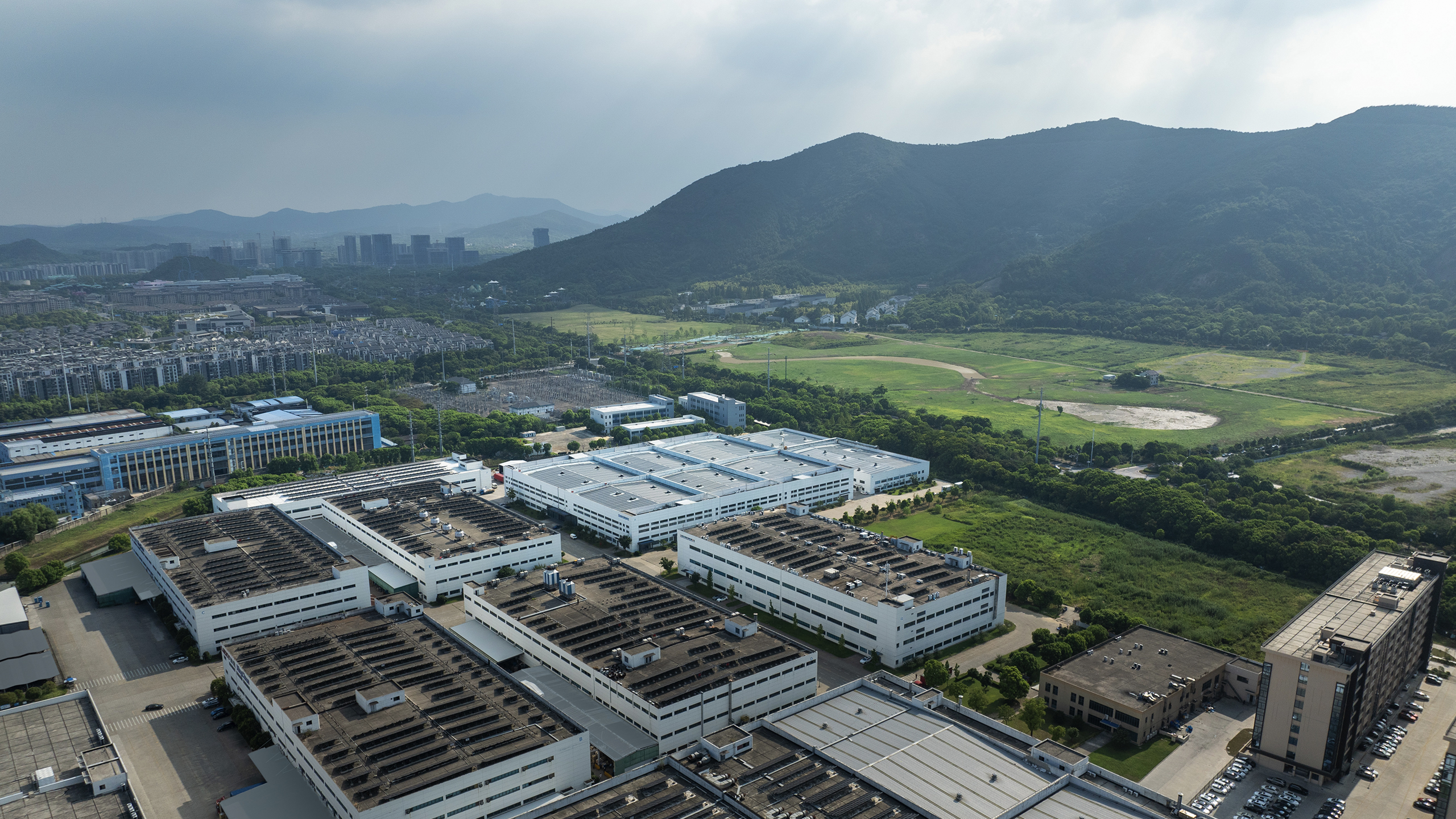 ���˵�����ɽ��ҵ԰